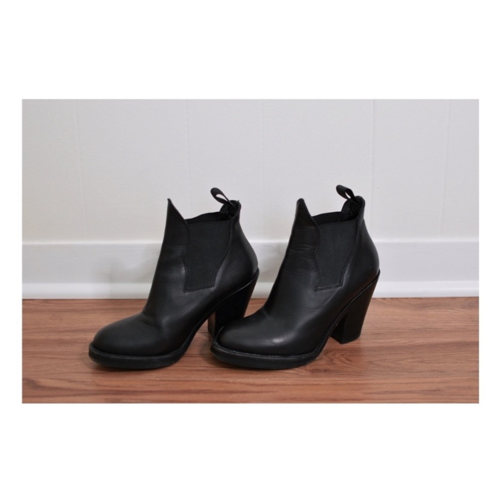 Acne star black ankle boots